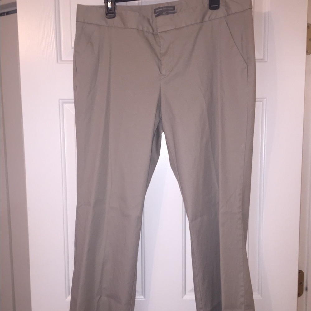 Ladies Dockers Ideal Fit Khakis